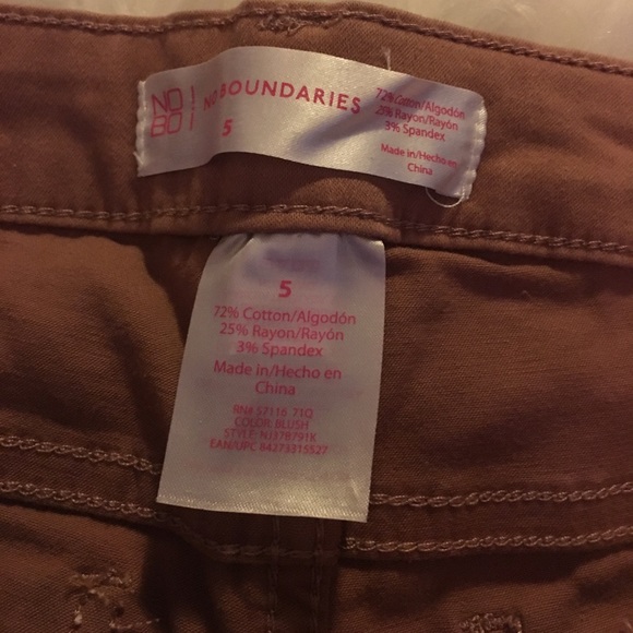 🎉Dusty Rose Juniors Jeans - Picture 5 of 5